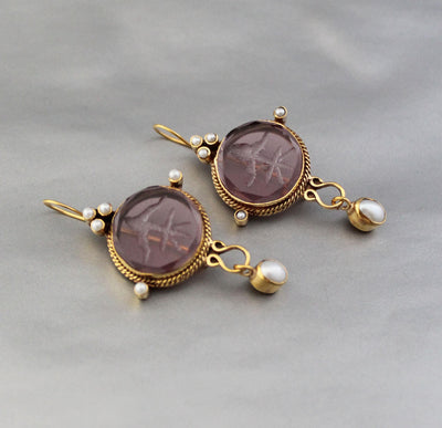 Purple Fleur-de-lis Intaglio Earrings, Gold and Pearl, photo 7