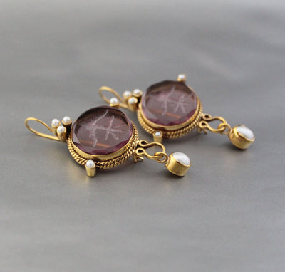 Purple Fleur-de-lis Intaglio Earrings, Gold and Pearl, photo 8