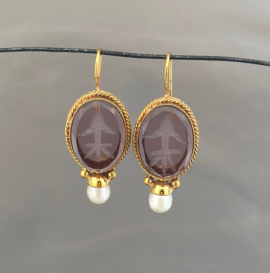 Intaglio Bridal Drop Earrings, Gold and Pearl, photo 5