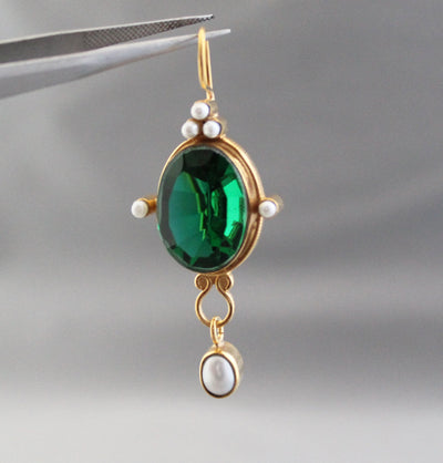 Green Glass Intaglio Earrings, Edwardian Style, 18K Gold, photo 8