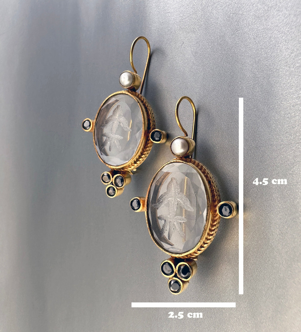 Blue Fleur-de-lis Intaglio Earrings, Vintage Gold Filled, photo 3