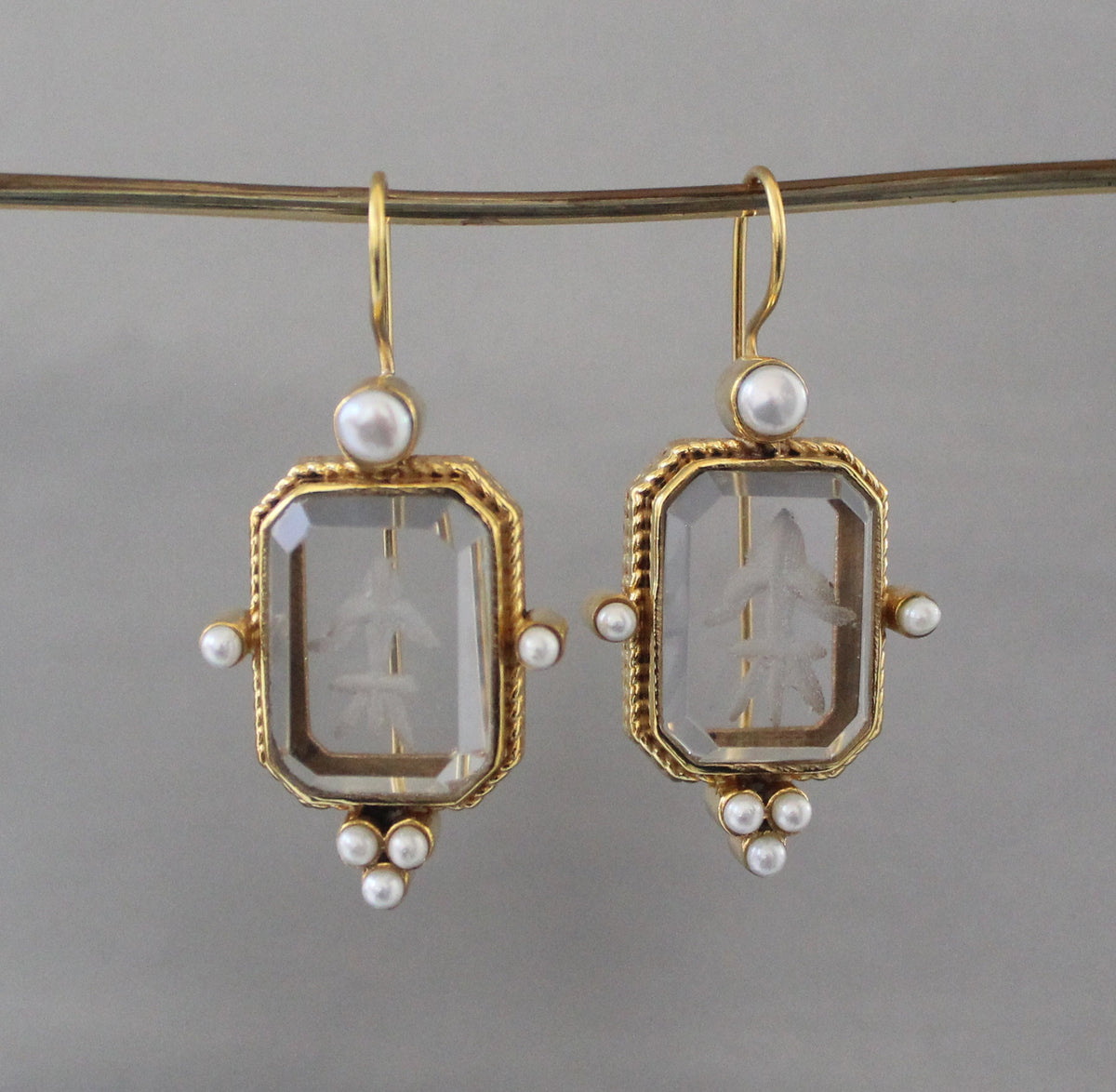 Intaglio Crystal Earrings, Edwardian Style, Brass with Pearls, photo 6