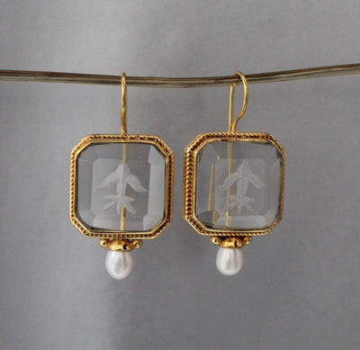 Clear Crystal Intaglio Earrings, 1920s Art Deco Engraved, Gold, photo 2