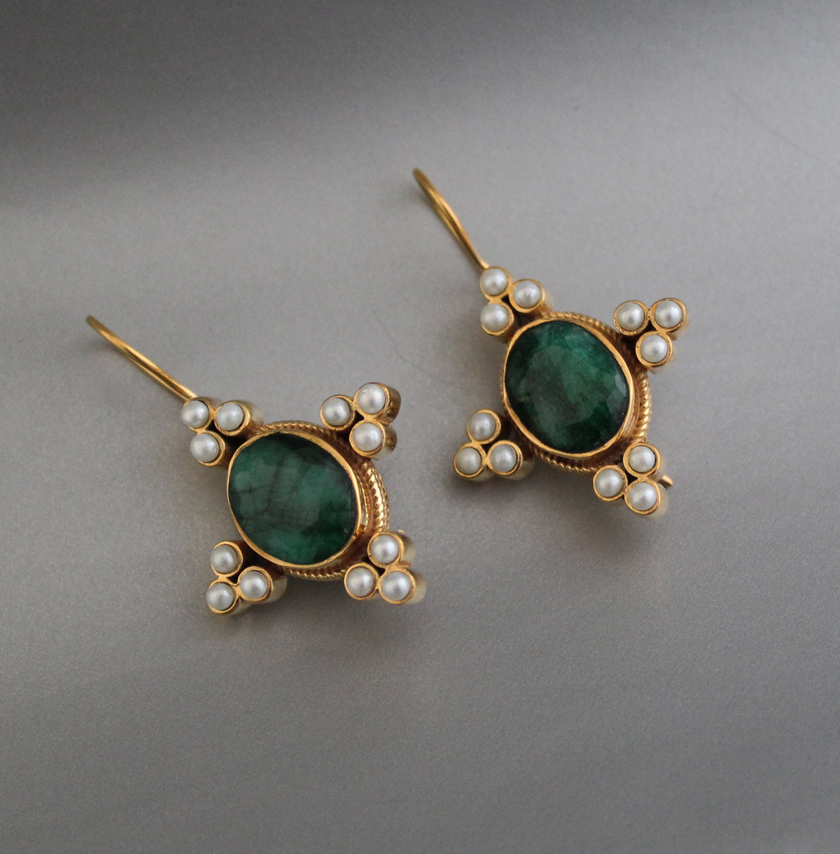 Emerald Oval Intaglio Earrings, 1920s Bridal Style, Gold, photo 7
