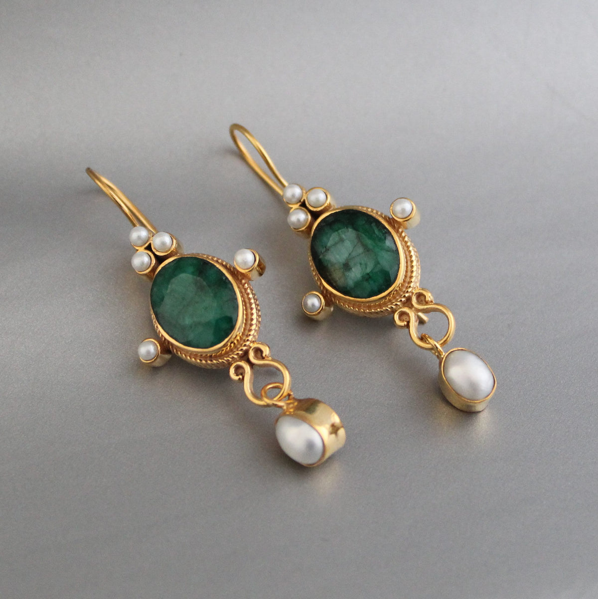 Emerald and Pearl Earrings, Art Nouveau Style, 18K Gold, photo 4