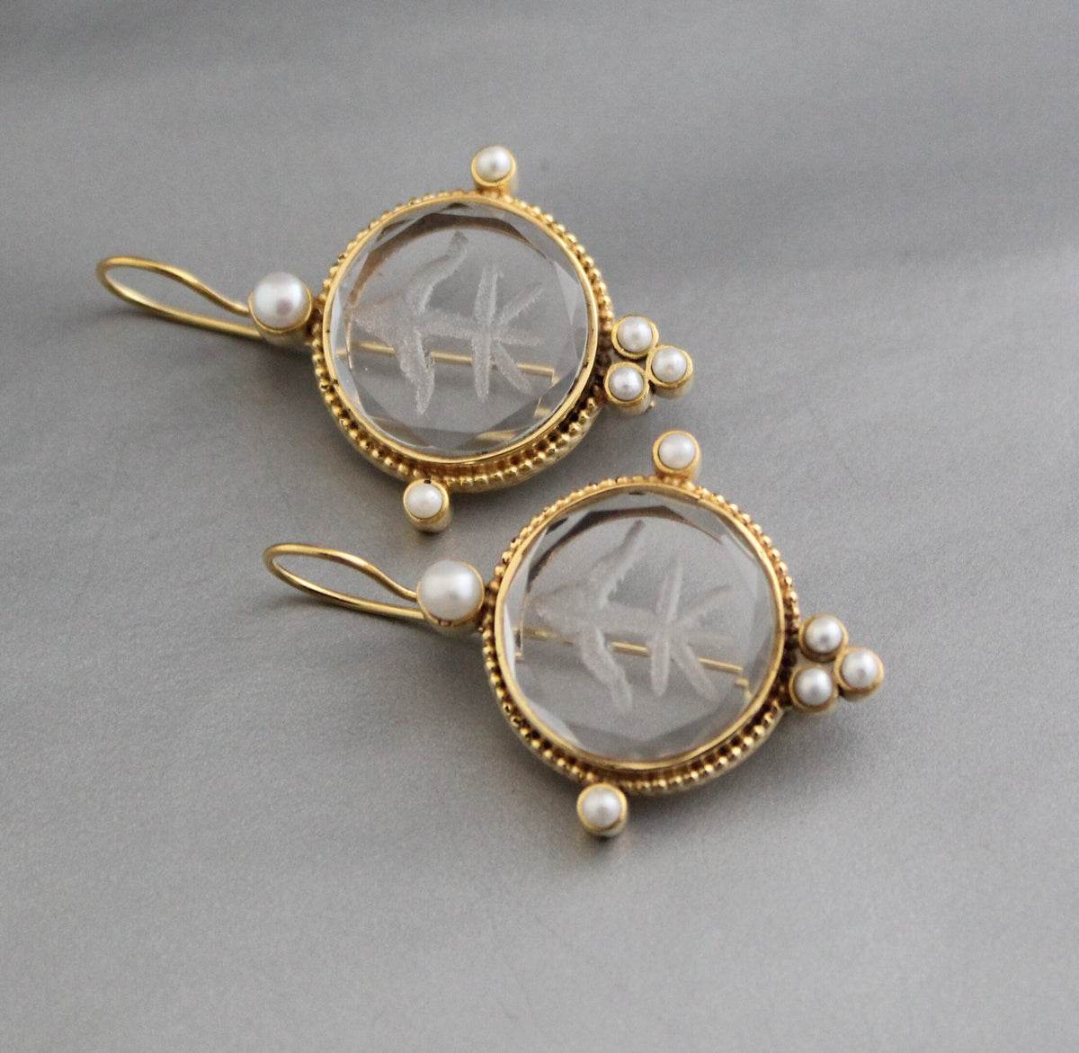 Clear Crystal Intaglio Earrings, 1920s Art Deco, 18K Gold, photo 6
