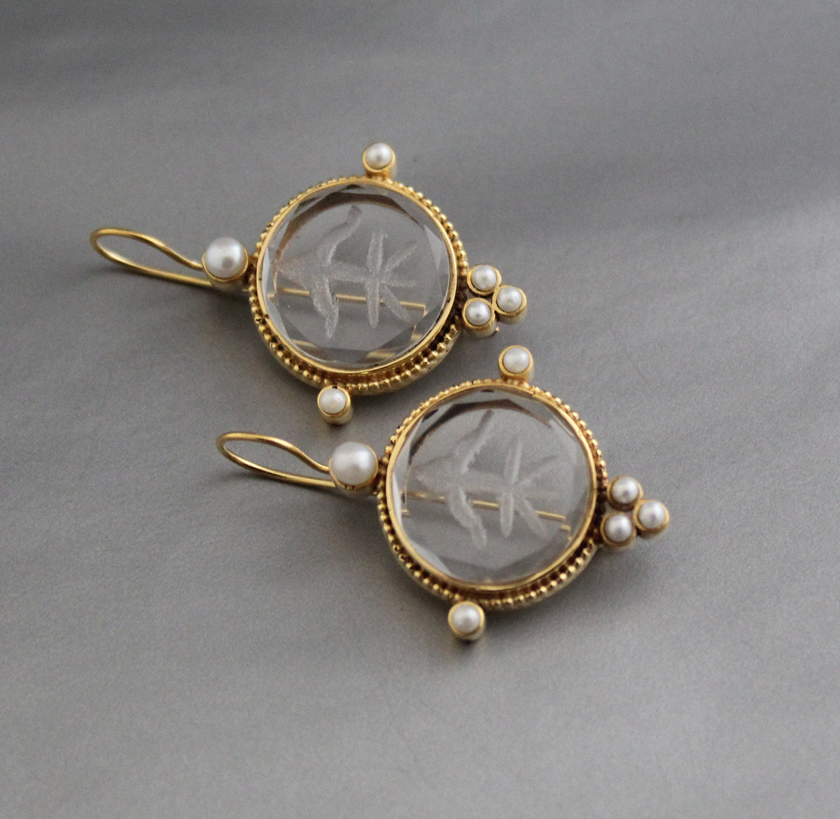 Clear Crystal Intaglio Earrings, 1920s Art Deco, 18K Gold, photo 7