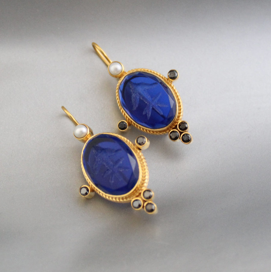 Blue Fleur-de-lis Intaglio Earrings, Vintage Gold Filled, photo 4