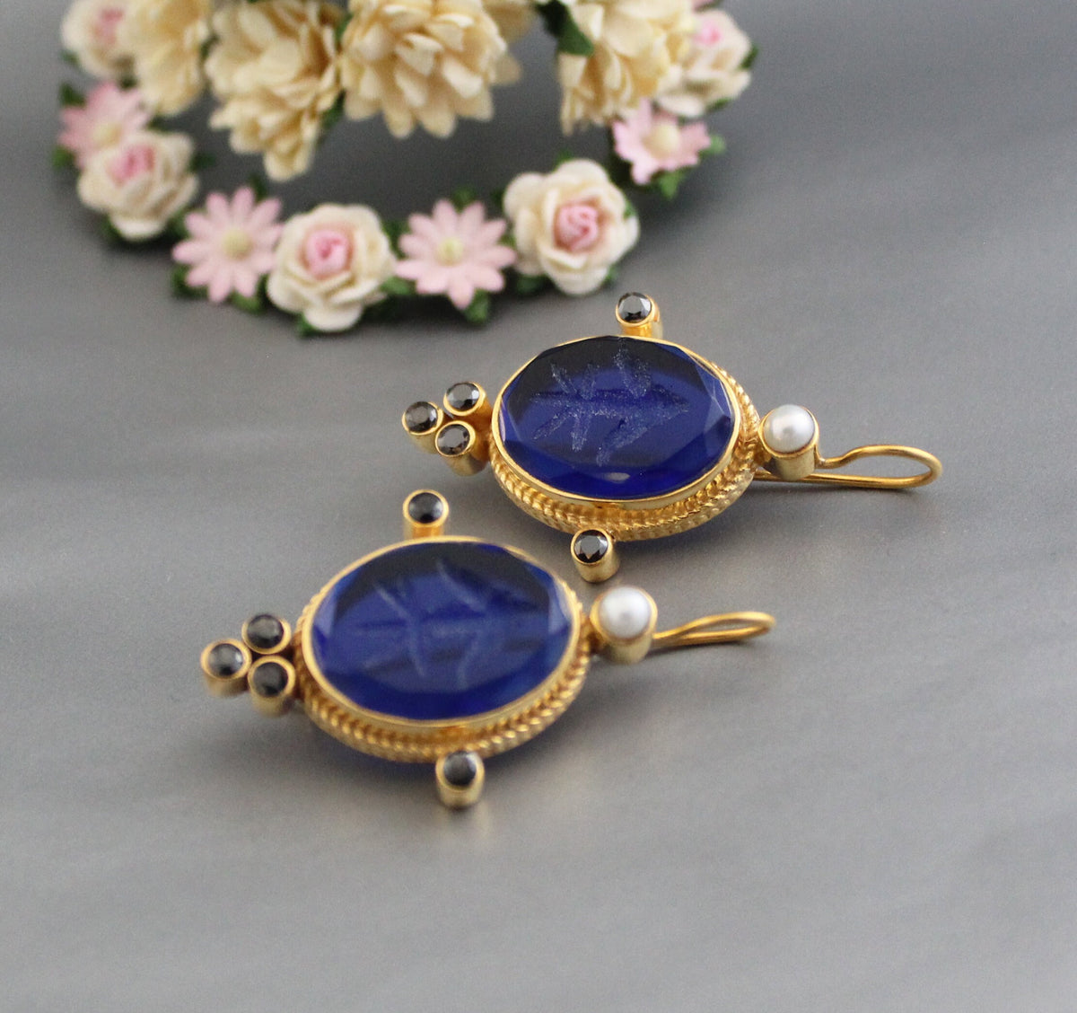 Blue Fleur-de-lis Intaglio Earrings, Vintage Gold Filled, photo 8