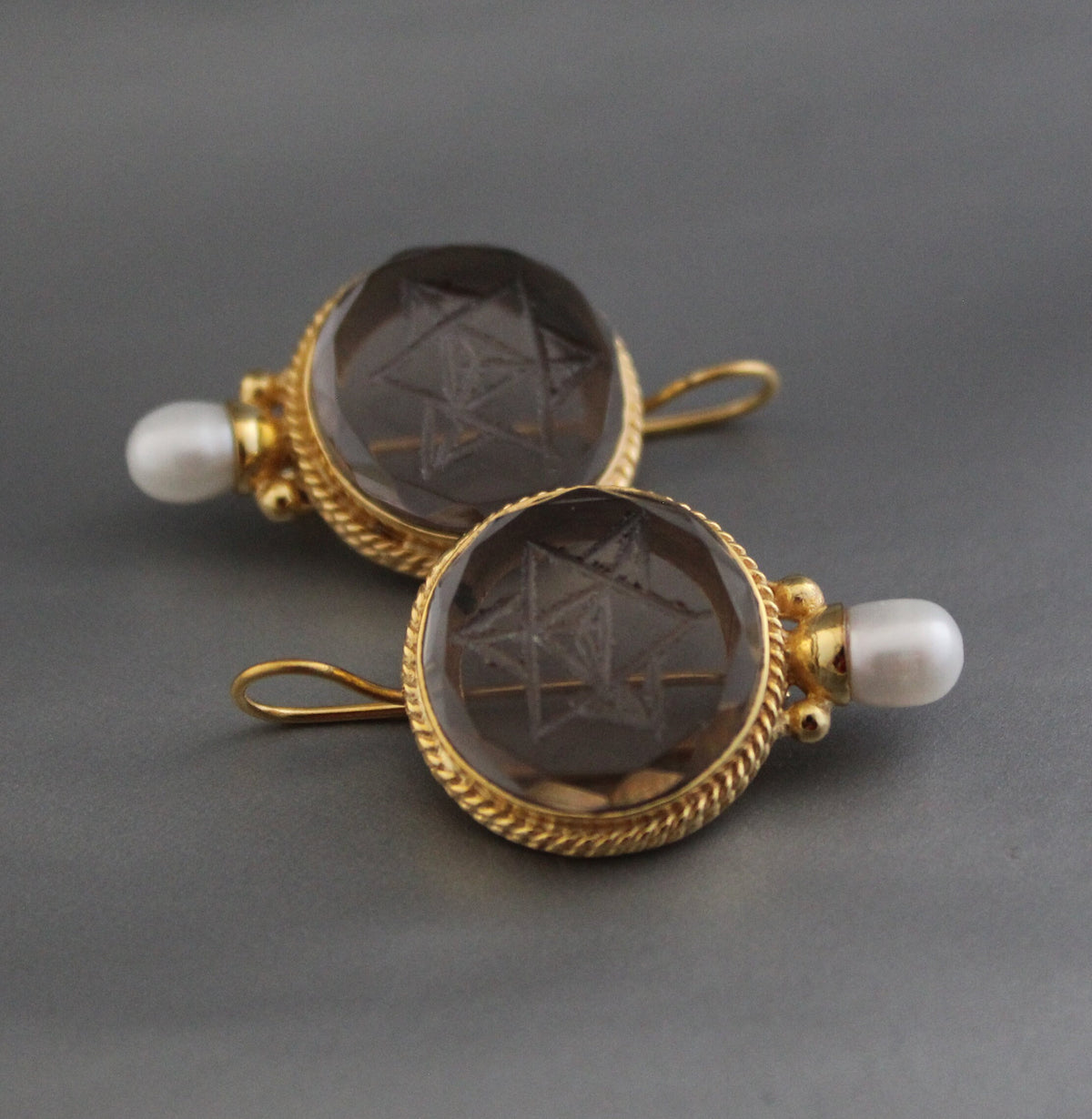 Merkaba Sacred Geometry Earrings, Gothic Gold, photo 7