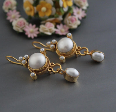 Intaglio Pearl Earrings, 1920s Vintage Style, Gold, photo 2
