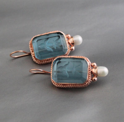 Fleur-de-lis Intaglio Earrings, Bridal Pearls, Rose Gold, photo 6