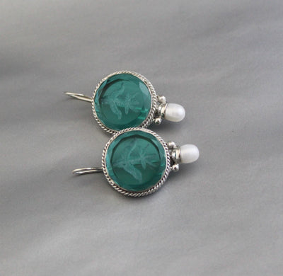 Green Fleur-de-lis Intaglio Earrings, 1920s Art Deco Pearls, photo 7