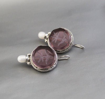 Purple Fleur-de-lis Intaglio Earrings, Bridal Pearls, Gold, photo 5