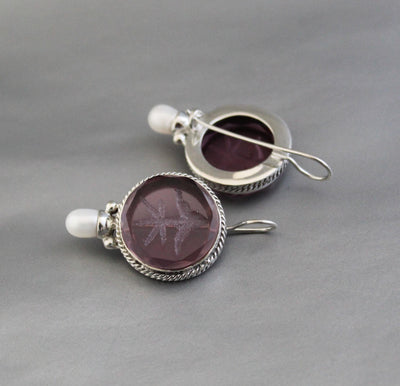 Purple Fleur-de-lis Intaglio Earrings, Bridal Pearls, Gold, photo 2
