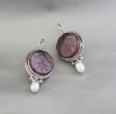 Purple Fleur-de-lis Intaglio Earrings, Bridal Pearls, Gold, photo 8