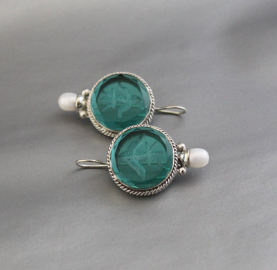 Green Fleur-de-lis Intaglio Earrings, 1920s Art Deco Pearls, photo 5