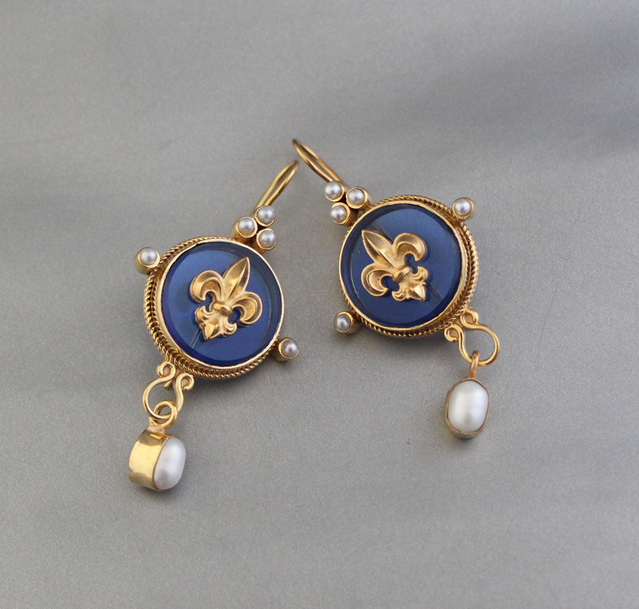 Fleur-de-lis Intaglio Glass Earrings, Handmade Bridal, Gold Plated, photo 5