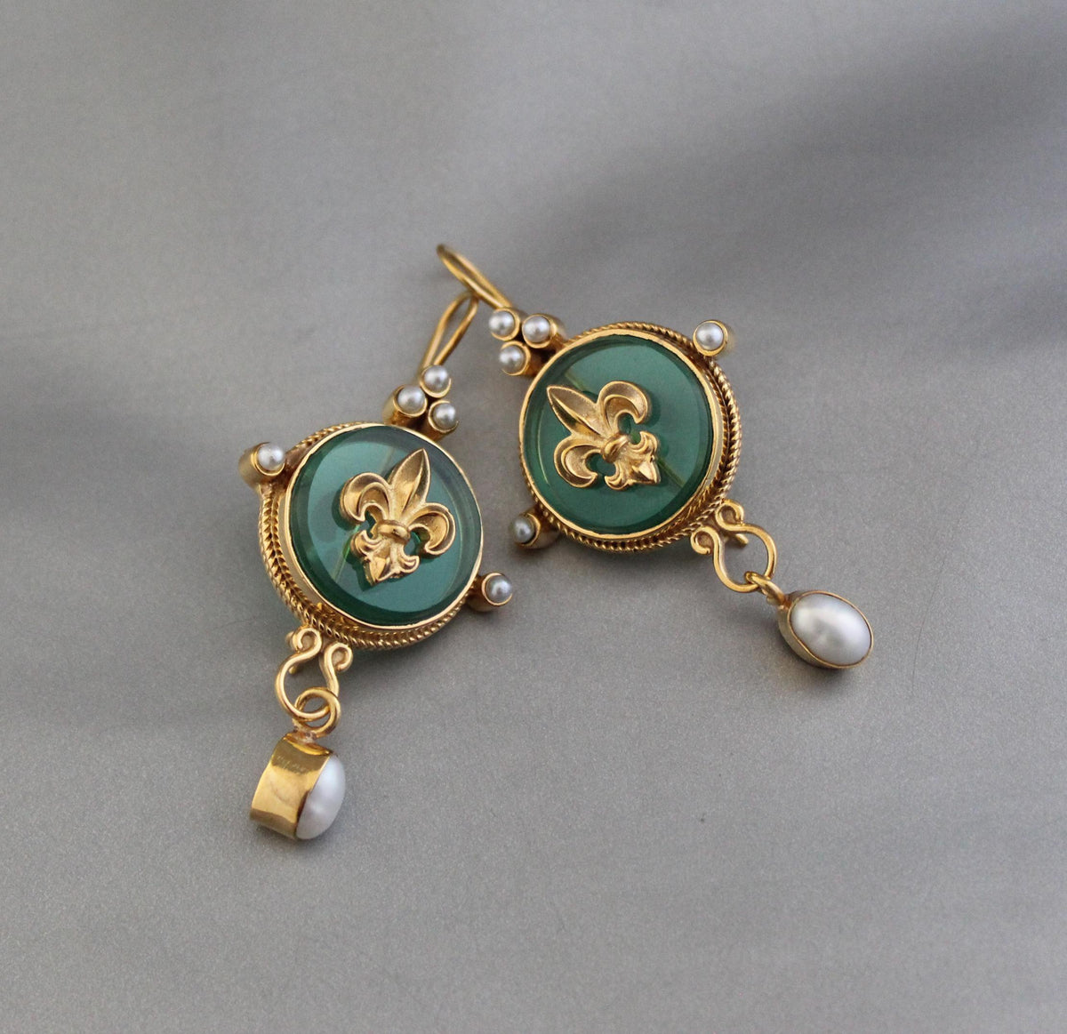 Green Fleur-de-lis Intaglio Earrings, Edwardian Style with Pearls, Antique Gold, photo 9