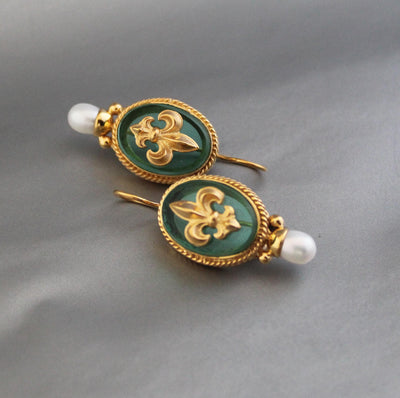 Fleur-de-lis Intaglio Earrings, Victorian Art Deco Pearl, Gold Plated, photo 8