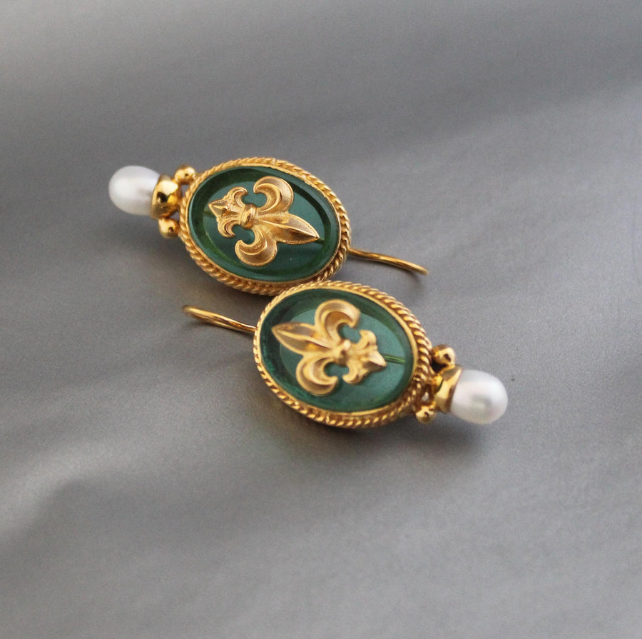 Fleur-de-lis Intaglio Earrings, Victorian Art Deco Pearl, Gold Plated, photo 8