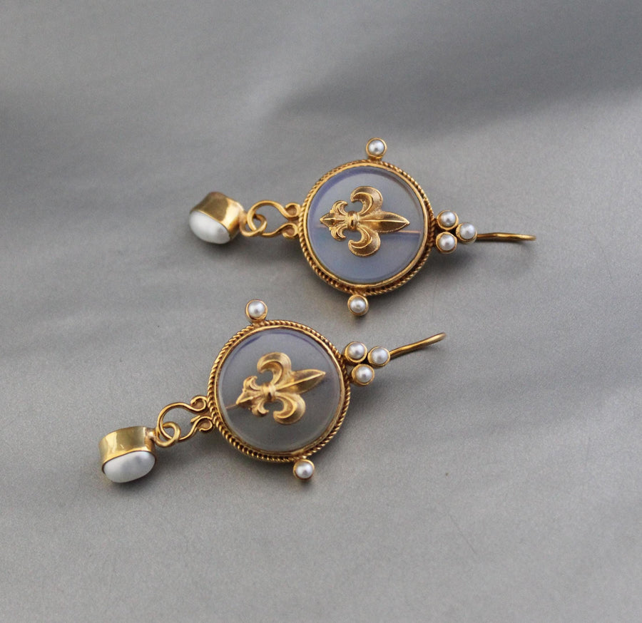 Fleur-de-lis Intaglio Earrings, Victorian Bridal Style, Gold Plated, photo 2