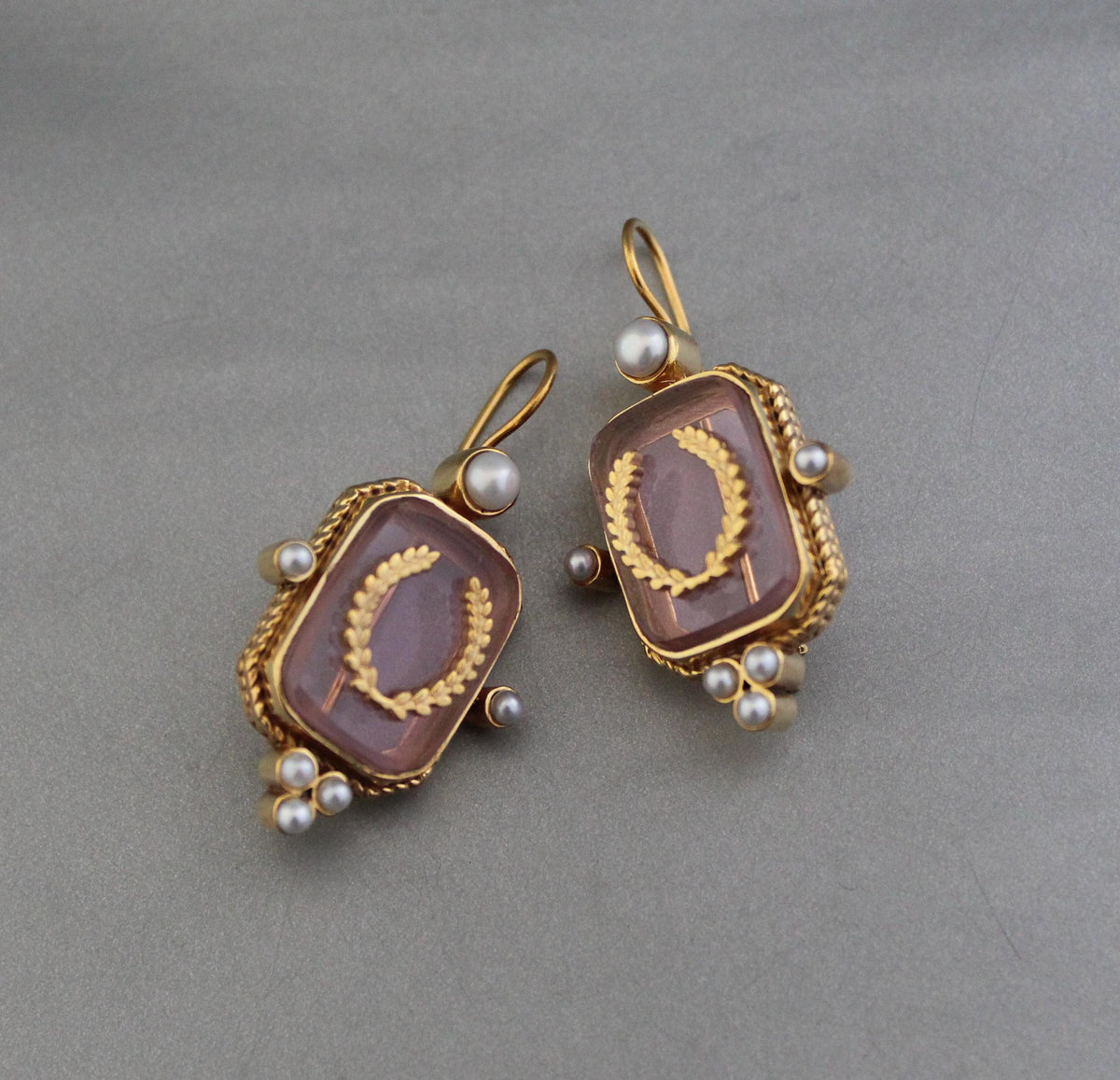 Laurel Wreath Intaglio Earrings, Victorian Pearls, Gold Plated, photo 5