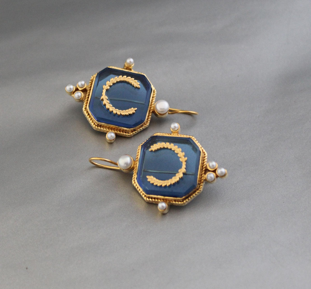 Blue Laurel Intaglio Earrings, Victorian Style, Gold Plated, photo 7