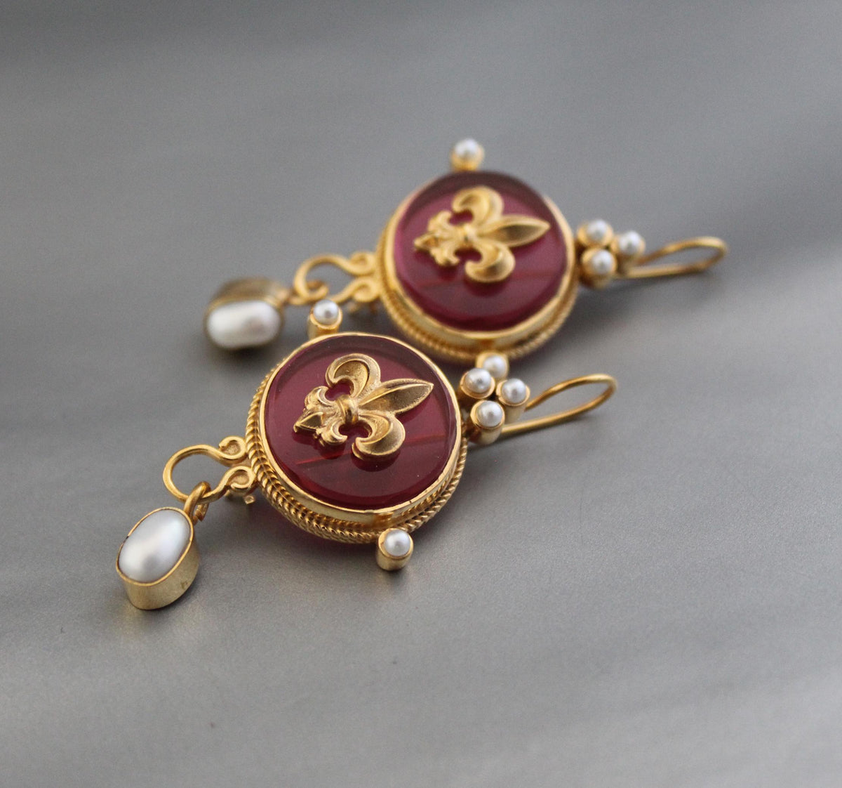 Red Fleur-de-lis Intaglio Earrings, Victorian Dangles, Gold Plated, photo 12