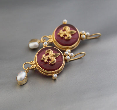 Red Fleur-de-lis Intaglio Earrings, Victorian Dangles, Gold Plated, photo 12