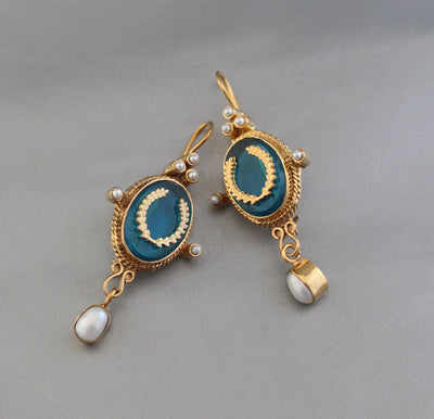 Laurel Wreath Intaglio Earrings, Victorian Pearl Dangles, Gold Plated, photo 2