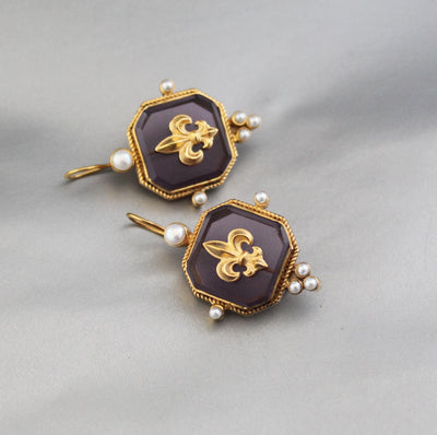 Purple Fleur-de-lis Intaglio Earrings, Victorian Art Deco Style, Gold Plated
