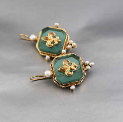 Green Fleur-de-lis Intaglio Earrings, Victorian Style, Gold Plated, photo 5