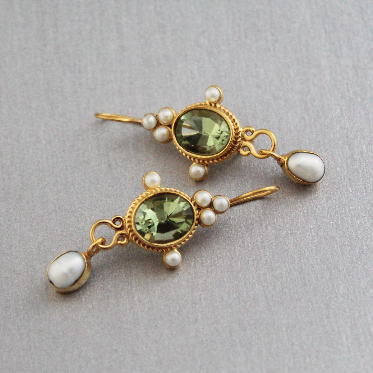 Green Intaglio Glass Earrings, Vintage Art Deco Style, photo 6