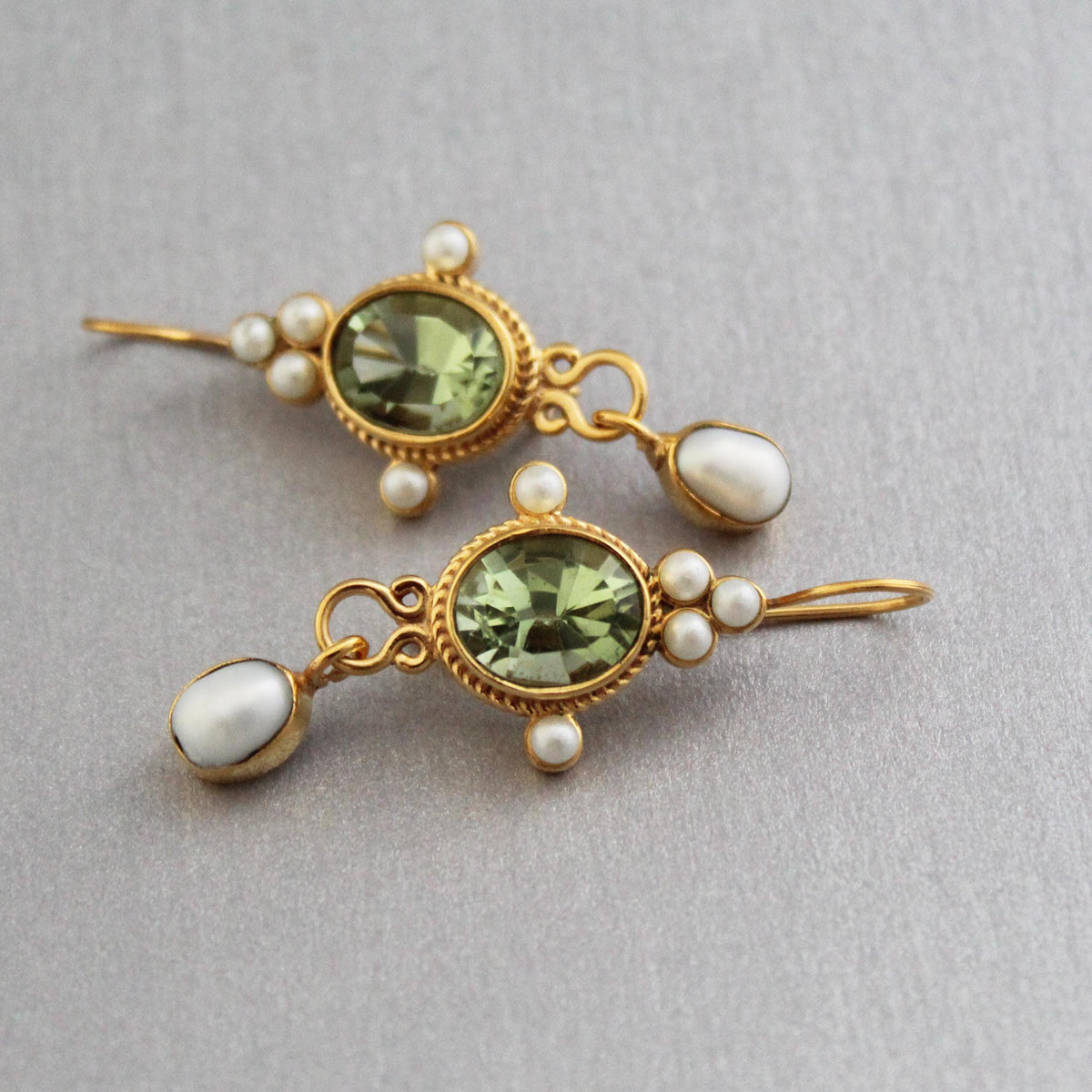 Green Intaglio Glass Earrings, Vintage Art Deco Style, photo 7