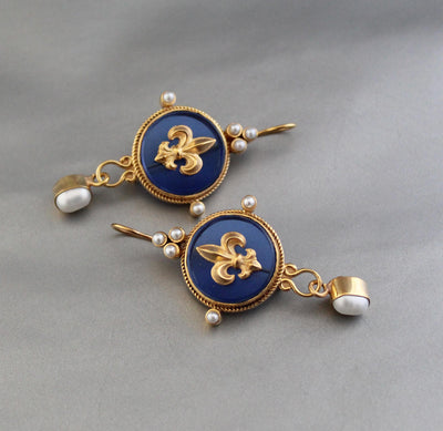 Fleur-de-lis Intaglio Glass Earrings, Handmade Bridal, Gold Plated, photo 4