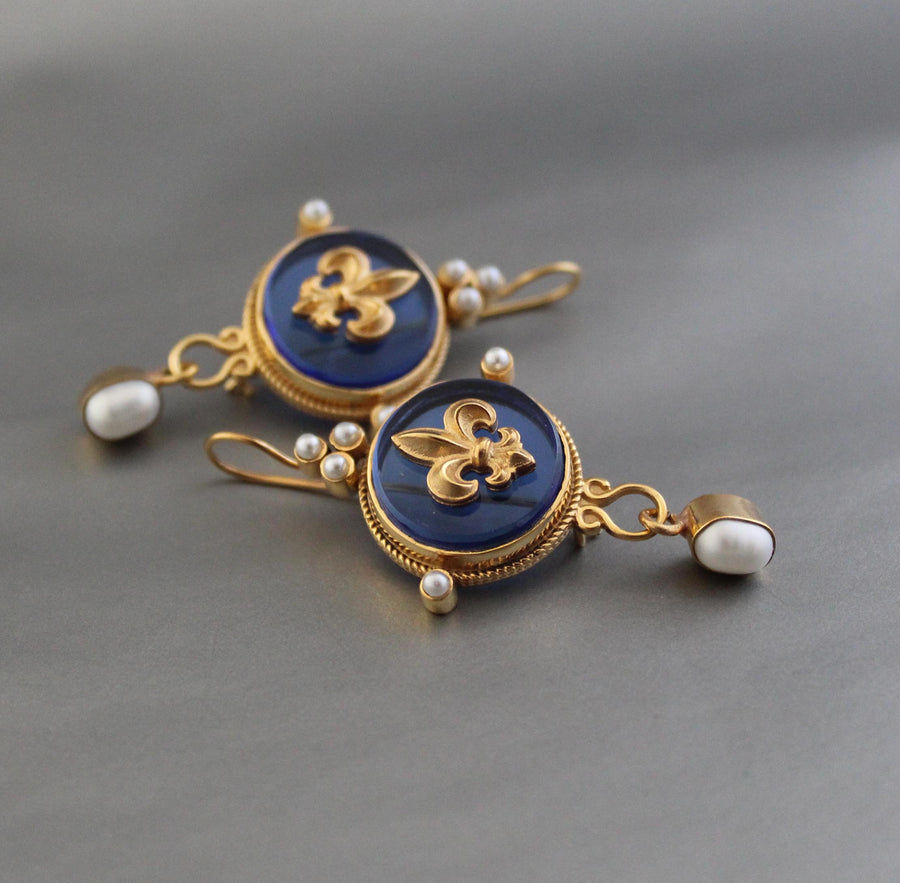Fleur-de-lis Intaglio Glass Earrings, Handmade Bridal, Gold Plated, photo 6