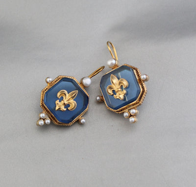 Blue Fleur-de-lis Intaglio Earrings, Victorian Style, Gold Plated, photo 5