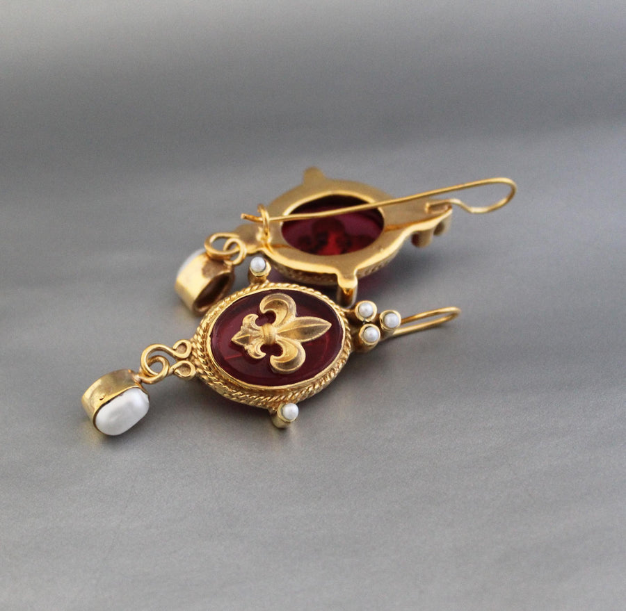 Red Fleur-de-lis Intaglio Earrings, Antique Victorian Bridal Gold, photo 4