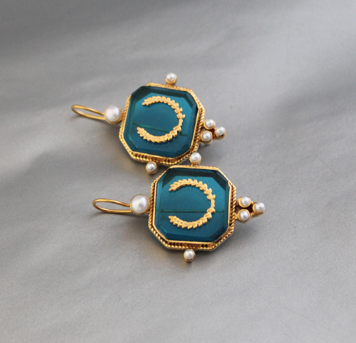 Turquoise Blue Laurel Intaglio Earrings, Victorian Style, Gold Plated, photo 7