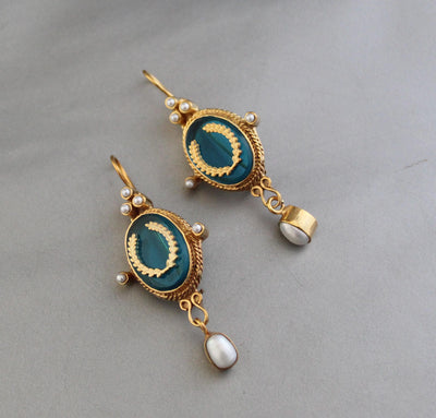 Laurel Wreath Intaglio Earrings, Victorian Pearl Dangles, Gold Plated, photo 10