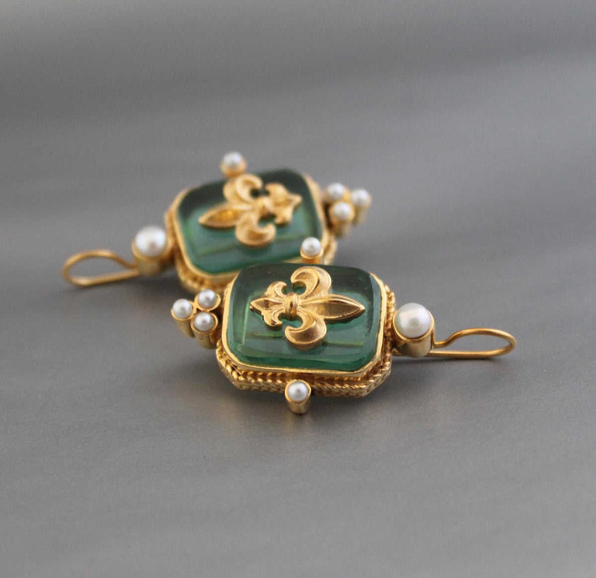 Green Fleur-de-lis Intaglio Earrings, Victorian Style, Minimal Gold, photo 8