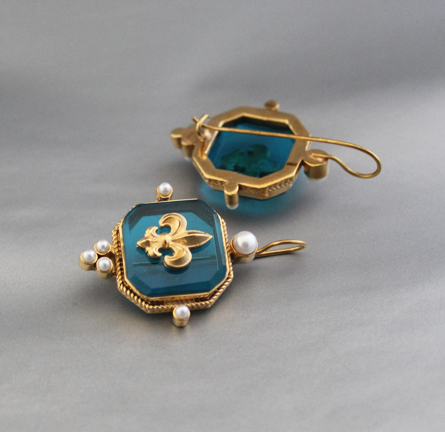 Turquoise Blue Fleur-de-lis Intaglio Earrings, Victorian Style, Gold Plated, photo 2