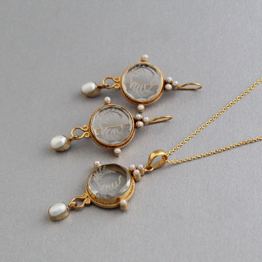 Clear Laurel Wreath Intaglio Pendant and Earrings Set, Gold Chandelier, photo 5