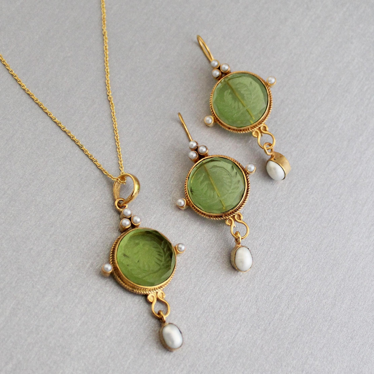 Green Crystal Laurel Wreath Intaglio Earrings, Gold Dangles, photo 6