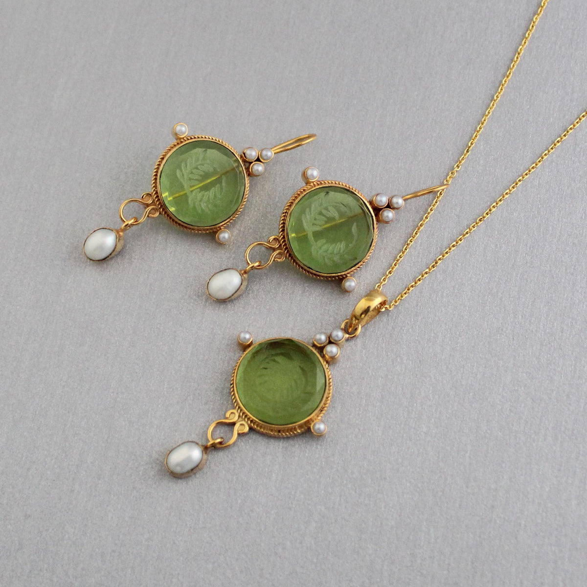 Green Crystal Laurel Wreath Intaglio Earrings, Gold Dangles, photo 10