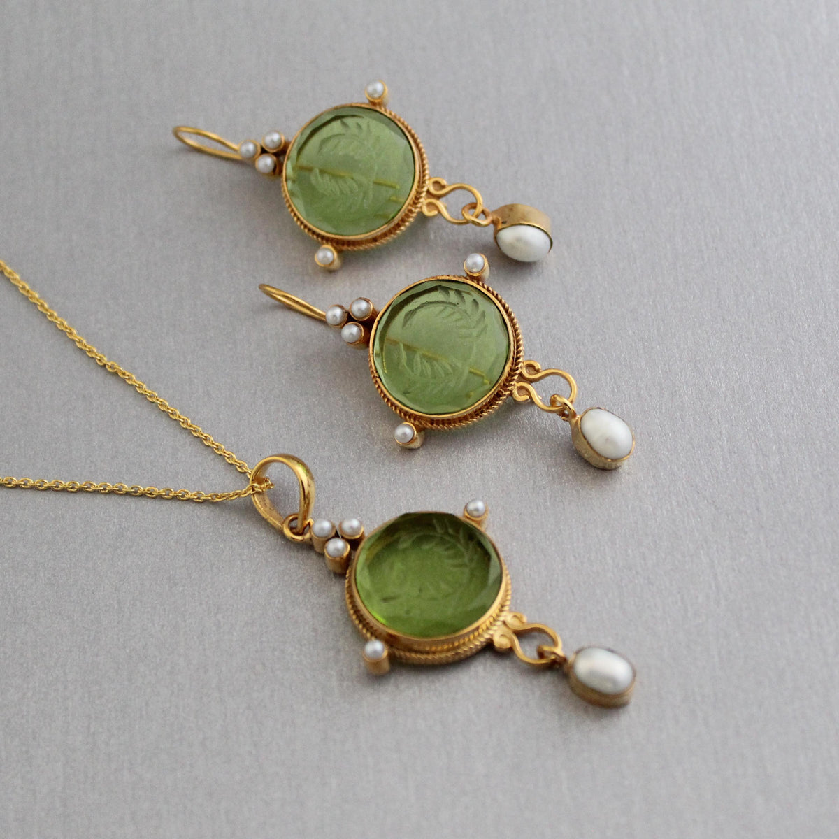 Green Crystal Laurel Wreath Intaglio Earrings, Gold Dangles, photo 5