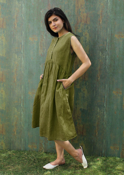 Sleeveless Green Linen Tunic Dress with Buttons | Summer Loose Fit Midi Dress | Minimalist Linen Clothing with Pockets, Smoked Tunic Dress