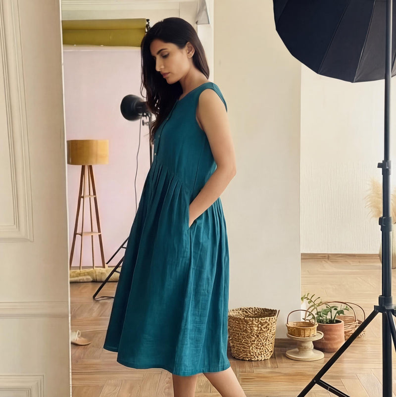 Linen Midi Dress with Buttoned Yoke, photo 4