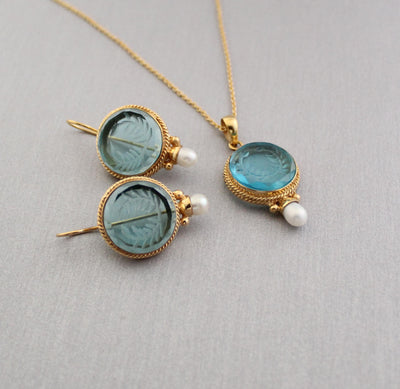 Blue Laurel Intaglio Necklace and Earrings Set, Pearl Drops, Gold Tone, photo 4
